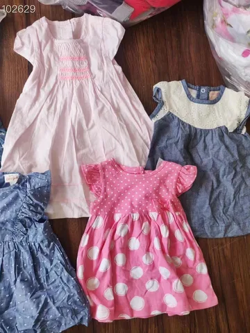 Vêtements d'occasion enfants