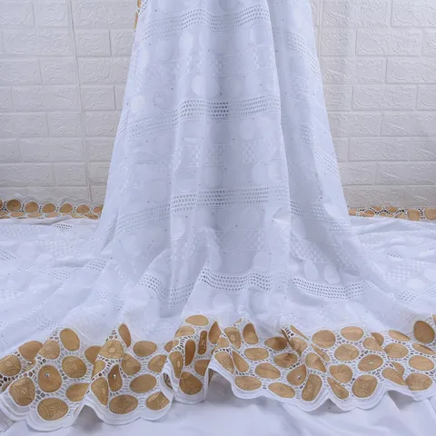 Nouvelle version coton suisse voile dentelle en cuisse avec de pierres Africain, Dentelle sèche tissu de haute qualité en Nigérian pour le mariage