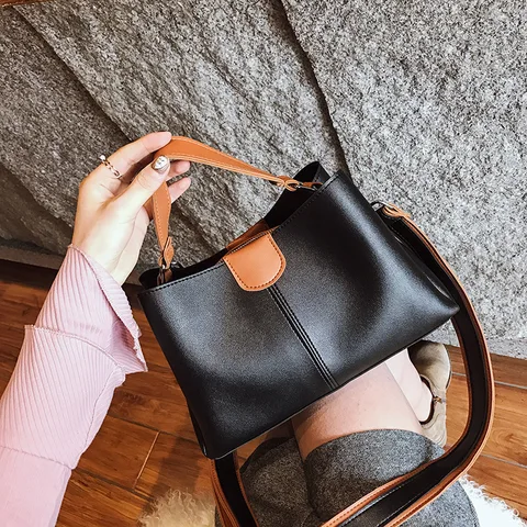 Personnalisées Sacs à main à bandoulière pour dames Seau Long en bracelet cuir Sacs fourre-tout Sacs à main de luxe pour femmes