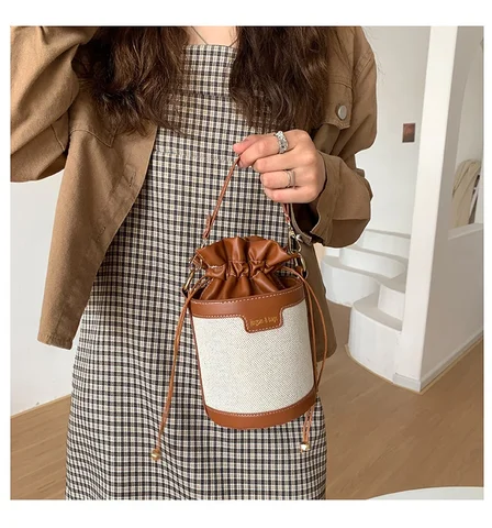 Sac cuir pour femmes élégant.