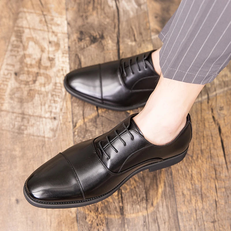 New Men's Leather Shoes Business Formal Oxford Lace-up Dress Shoes Groom Luxury Formal Wedding Shoe Pointed Fashion Office Shoes