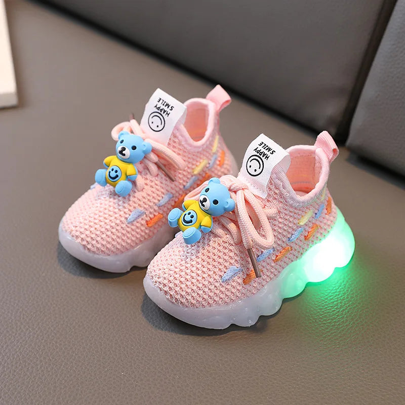 Articles pour bébés, chaussures respirantes et décontractées pour bébés, chaussures éclairées par LED, chaussures de marche pour garçons et filles, nouvelle collection été 2023