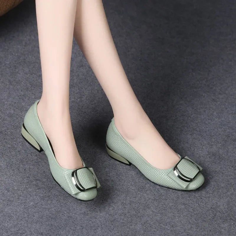 Chaussures en cuir souple pour femmes, nouvelle collection printemps et automne 2023, semelle souple antidérapante, chaussures confortables à talons épais, mode femme, tête ronde