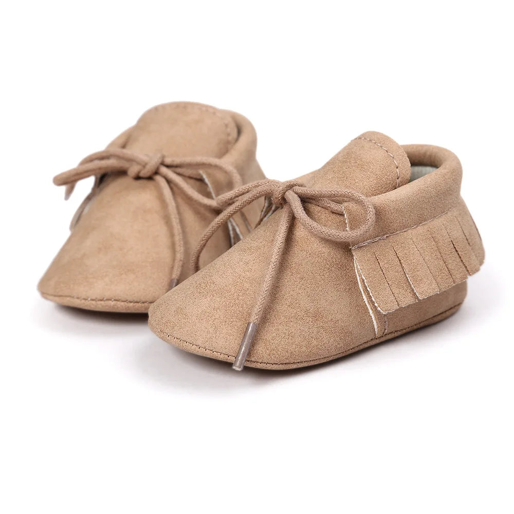 Chaussures bébé nouveau-né infantile garçon fille classique à lacets glands daim Sofe anti-dérapant enfant en bas âge berceau ramper chaussures mocassins 10 couleurs